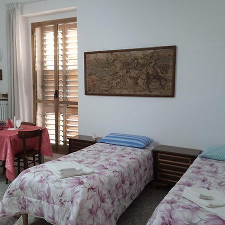 B&B La Casa Dell'Ospite 그라비나인풀리아 외부 사진